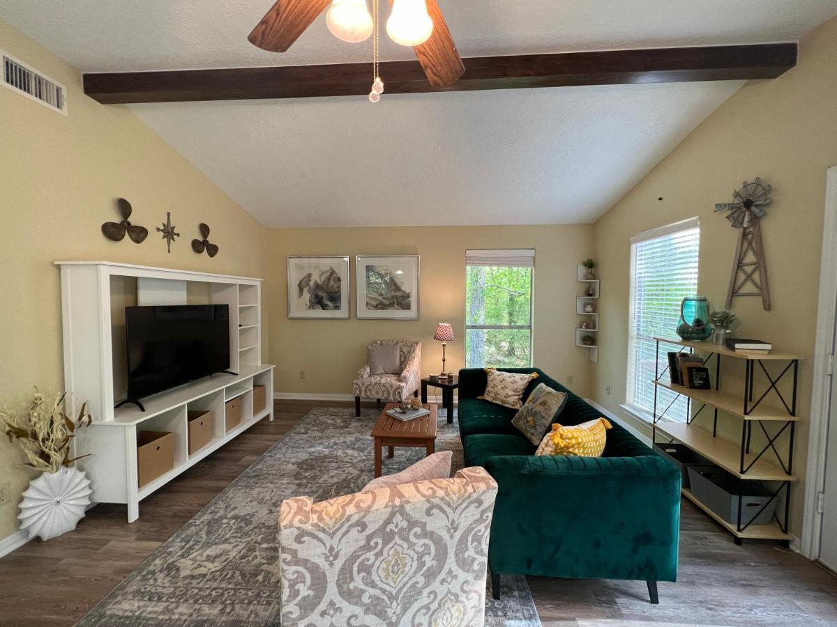 2 Bdrm Treehouse Hideout- Lake Conroe With Boat Ramp مونتغامري المظهر الخارجي الصورة