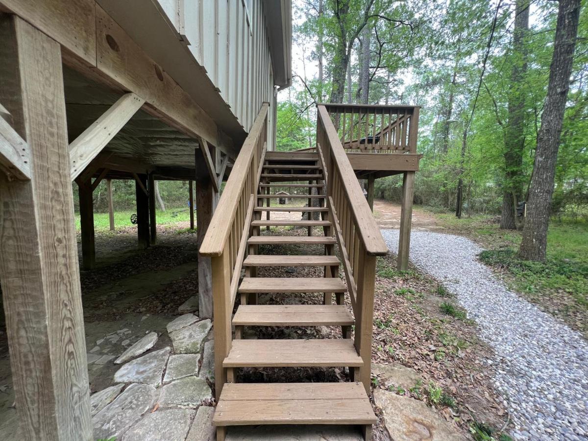 2 Bdrm Treehouse Hideout- Lake Conroe With Boat Ramp مونتغامري المظهر الخارجي الصورة